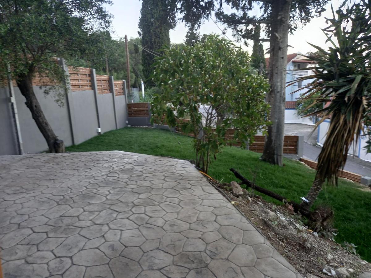 Seven Keys Luxury Suites Achilleion Exterior photo